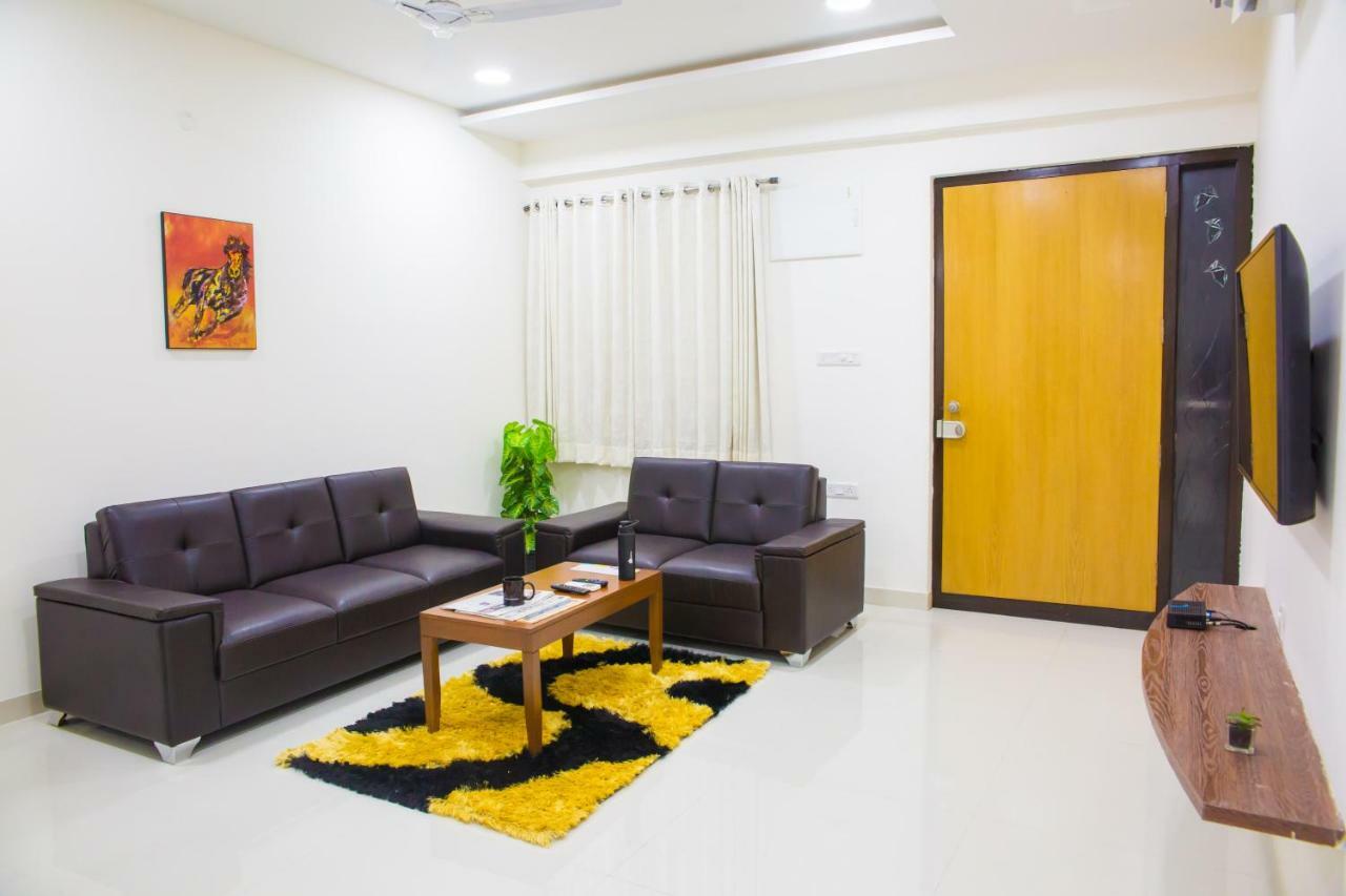 Aptly Premium Serviced Apartments - A Brand Unit Of Skyla - Lotus Pond Хидерабад Екстериор снимка